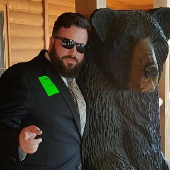 Meet your Posher, Ryan - Picture 1 of 1